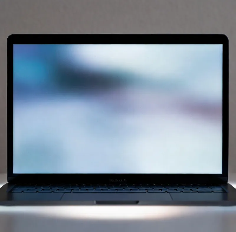 MacBook Air M3 13" Midnight